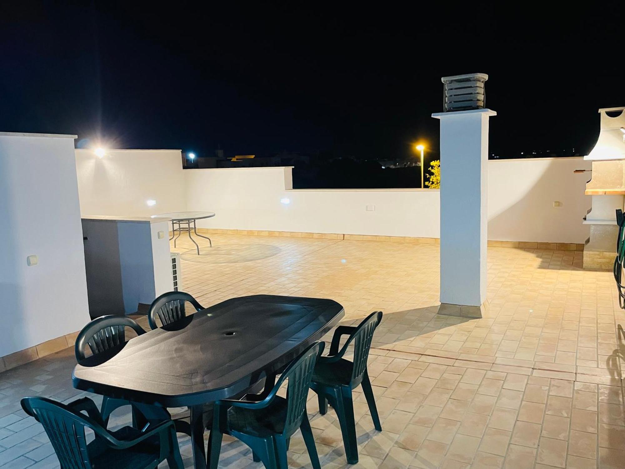 شقة Atico Premium Conil Con 2 Terrazas, Parking, Piscina, Aire Ac Y Wifi -Solo Familias Y Parejas- كونيل ذي لا فرونتيرا المظهر الخارجي الصورة