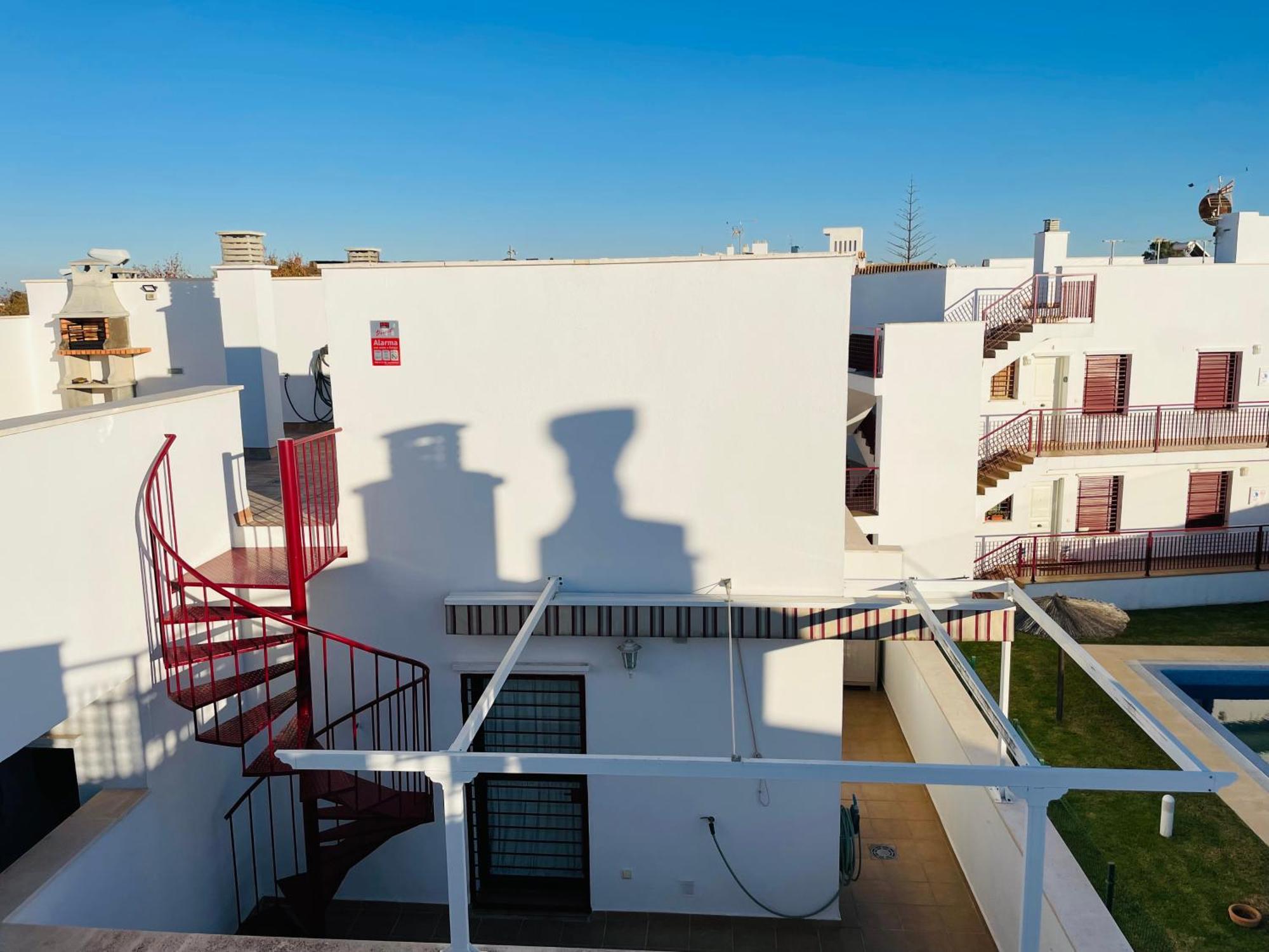 شقة Atico Premium Conil Con 2 Terrazas, Parking, Piscina, Aire Ac Y Wifi -Solo Familias Y Parejas- كونيل ذي لا فرونتيرا المظهر الخارجي الصورة