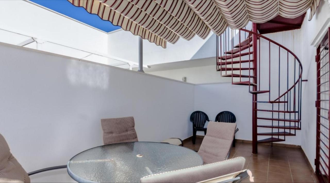 شقة Atico Premium Conil Con 2 Terrazas, Parking, Piscina, Aire Ac Y Wifi -Solo Familias Y Parejas- كونيل ذي لا فرونتيرا المظهر الخارجي الصورة